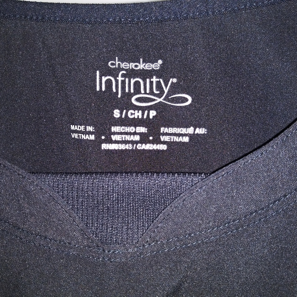 Cherokee Infinity Crew Neck Scrub Top - Picture 5 of 5
